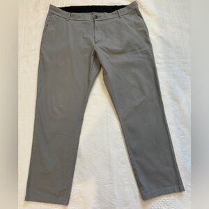 Jos A Bank 40x30 Traveler Travel Tech Gray Pants